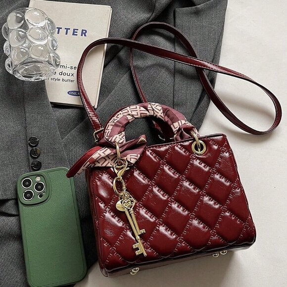 Burgundy Vintage Women's Diamond Grid Crossbody Handbag - Picture 9 of 10